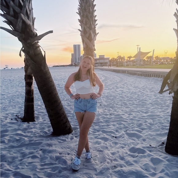 Meet your Posher, Neely - Picture 1 of 1